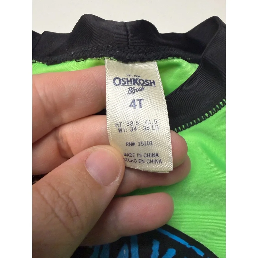 OshKosh Bgosh Boys 4T Rash Guard Long Sleeve Green Black Coral Bay Surf Riders